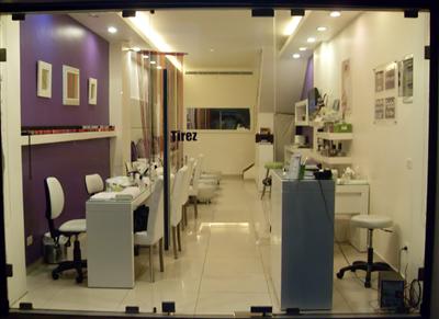 Lucci nail lounge storefront image